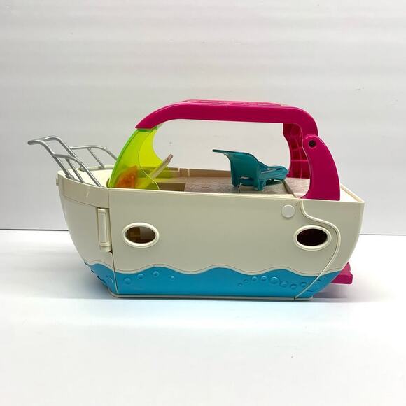 Polly Pocket Ultimate Party Boat 2008 Yacht Mattel
Toy Childhood Nostalgia - Picture 3 of 16